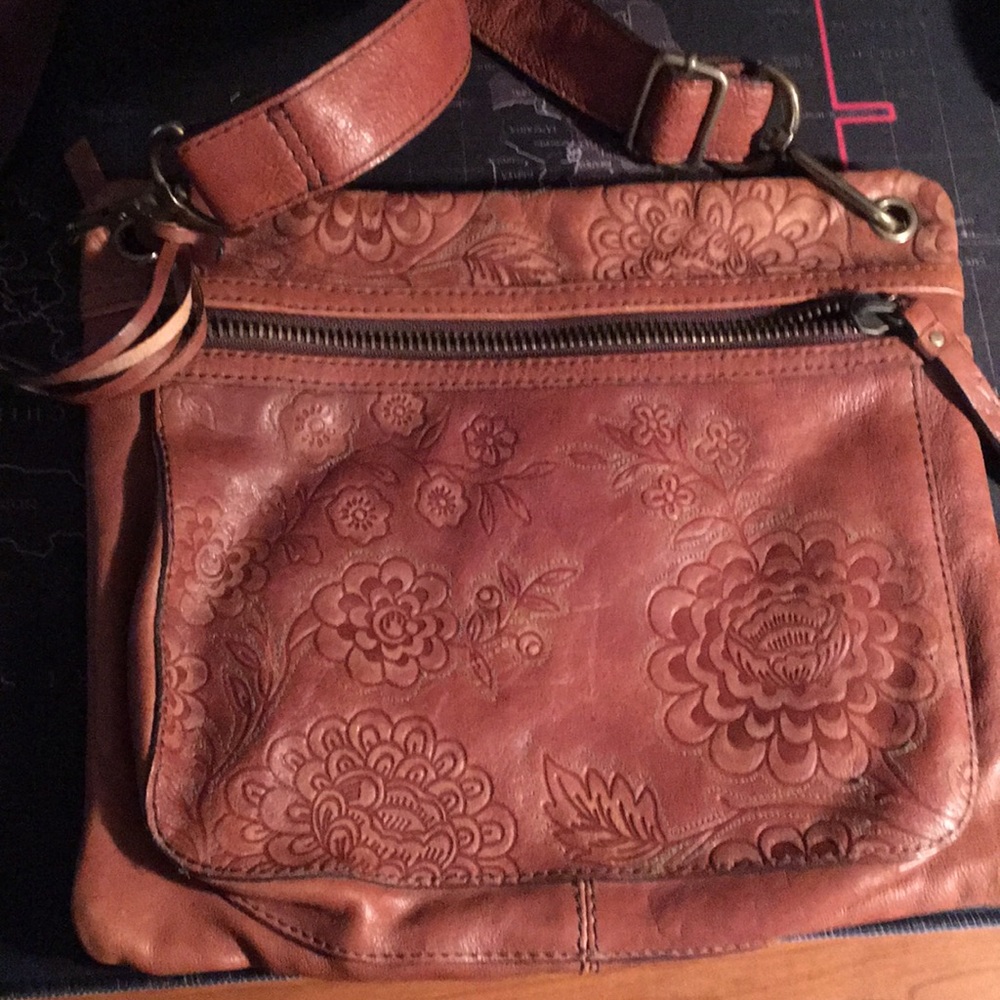 Fossil small leather purse